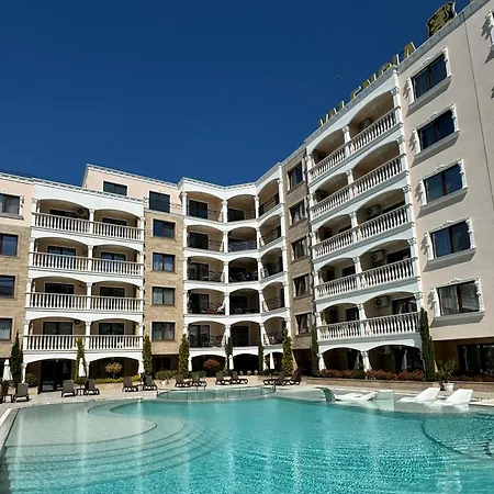 South At Valencia Gardens ネセバル